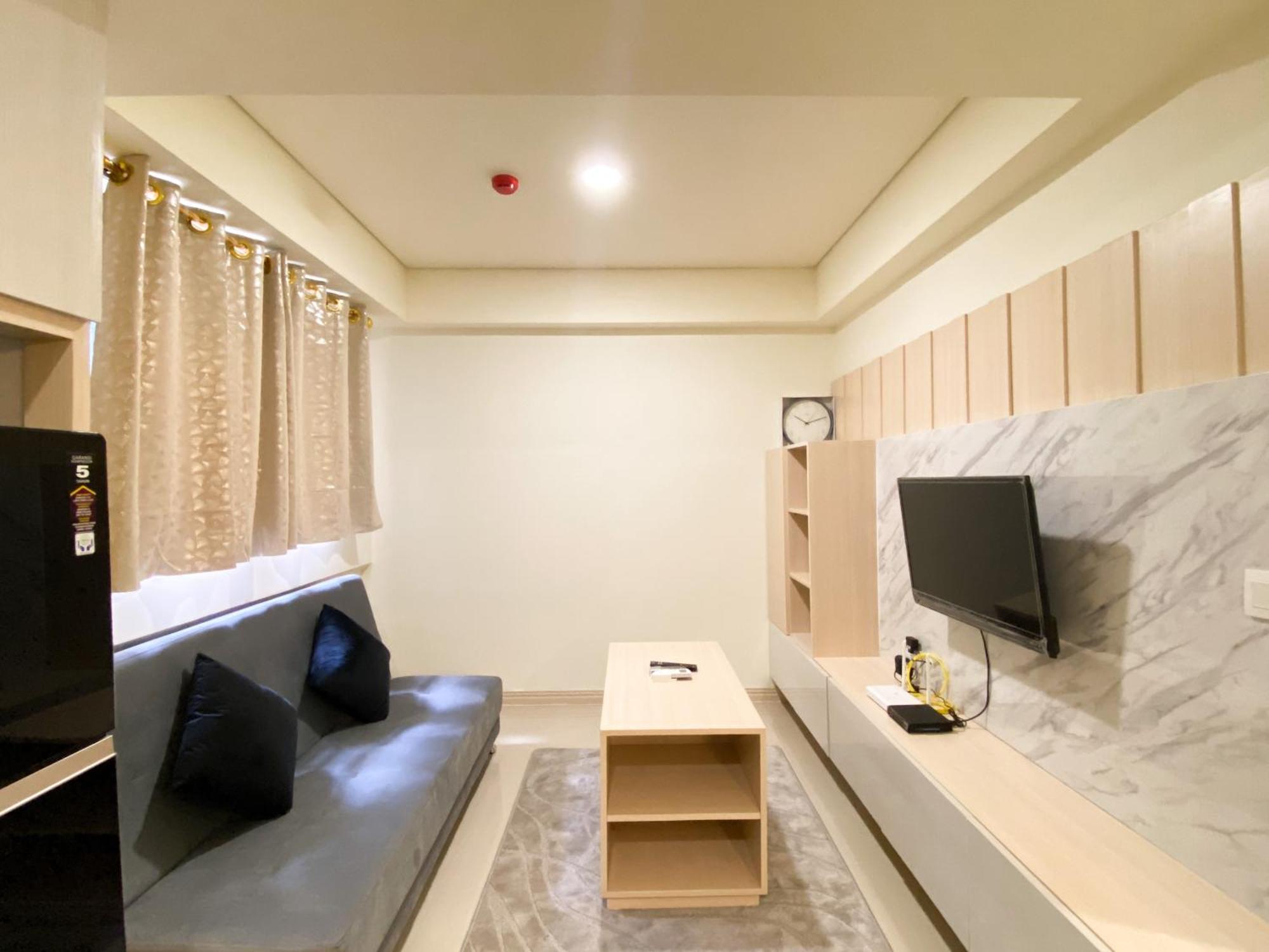 Best Homey And Modern 2Br At Meikarta Apartment By Travelio Cikarang Luaran gambar